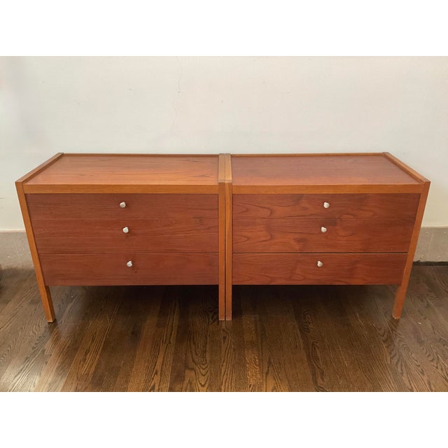Wood Pair of MCM Chests/Nightstands in the Manner of Florence Knoll For Sale - Image 7 of 18