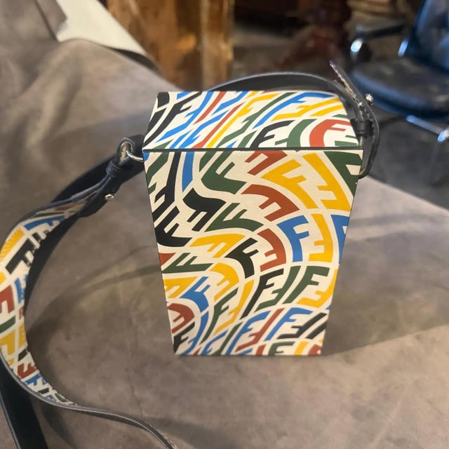 21st Century Vertical White Vertigo Box Shoulder Bag by Fendi for Sarah Coleman For Sale - Image 11 of 14