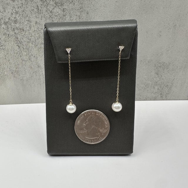 Pearl and Diamond Drop Earrings in 14kt Yellow Gold – 0.08ctw, 6.6mm, New, A Pair For Sale - Image 4 of 5