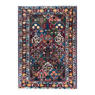 Early 20th Century Persian Bakhtiari Rug For Sale
