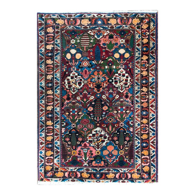 Early 20th Century Persian Bakhtiari Rug For Sale