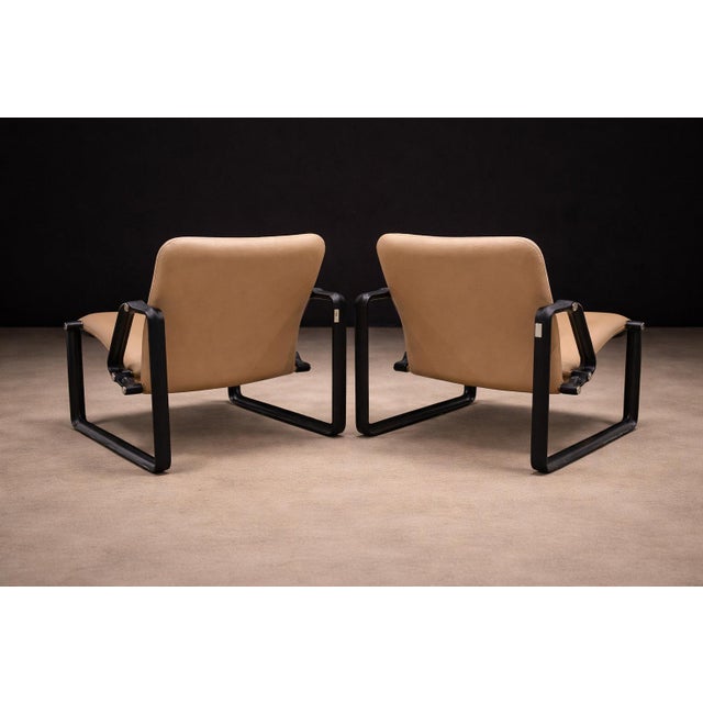 Lobby” armchairs in Metal & Leather, Jorge Zalszupin, 1970s - Lot 325 For Sale In New York - Image 6 of 13