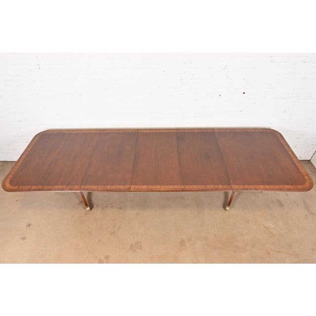 1980s Baker Furniture Style Georgian Banded Mahogany Double Pedestal Extension Dining Table, Newly Refinished For Sale - Image 5 of 12