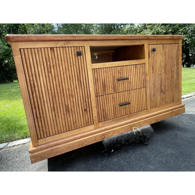 1990s Premium 3-Piece Fluted Maple Set - Credenza/Dresser & Pair of End Tables/Nightstands For Sale In Philadelphia - Image 6 of 14
