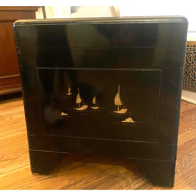1980s Vintage Black Lacquer Chinoiserie Wedding Chest With Mother of Pearl Inlay Sailboats and Island Scenes For Sale - Image 5 of 13