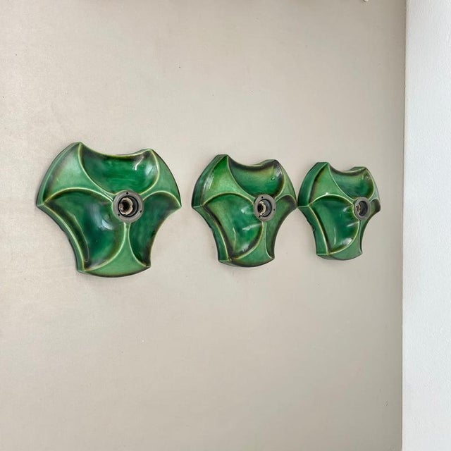 Sputnik Green Ceramic Wall Lights attributed to Pan Ceramics, Germany, 1970s, Set of 3 For Sale - Image 3 of 16