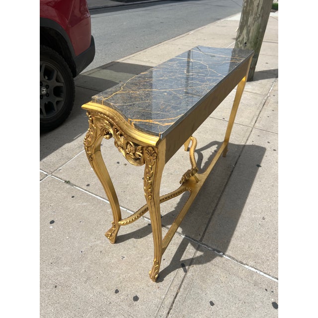 1960s Gold Leaf Console Table With Marble Top For Sale In New York - Image 6 of 11