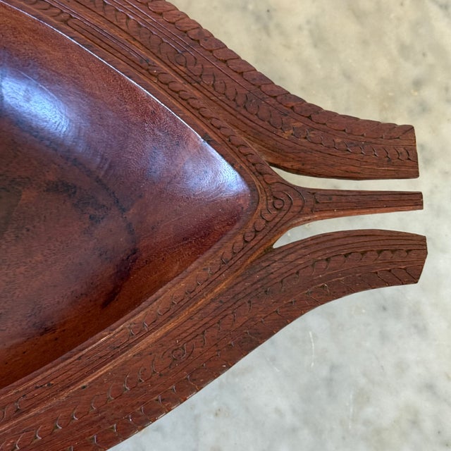 Antique Primitive Hand Carved Wood Bowl in Shape of Sea Turtle For Sale In Los Angeles - Image 6 of 8