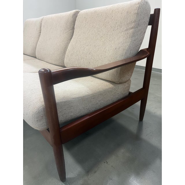 Sculptural Danish Sofa in the style of Arne Vodder & Grete Jalk, Denmark, 1960s For Sale - Image 9 of 15
