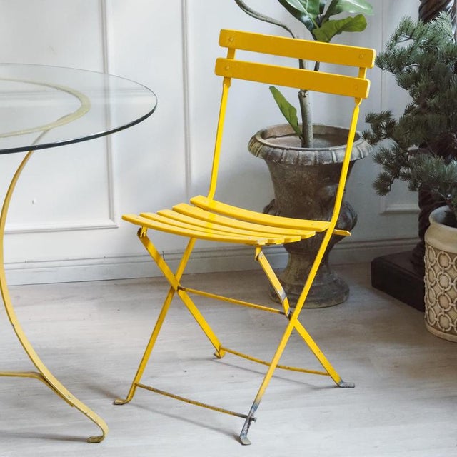 French Iron and Glass Garden Table with Folding Chairs, 1960, Set of 3 For Sale - Image 3 of 18