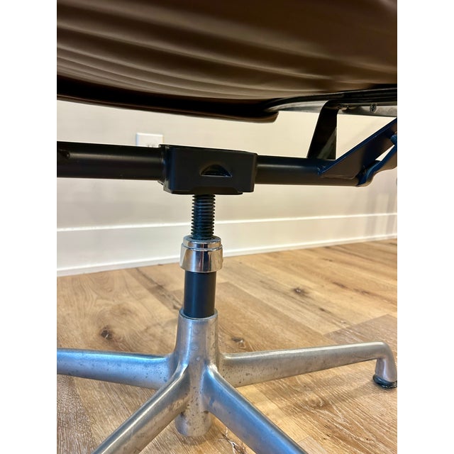 Chocolate Vintage Aluminum Group Brown Task Chair by Eames for Herman Miller For Sale - Image 8 of 12