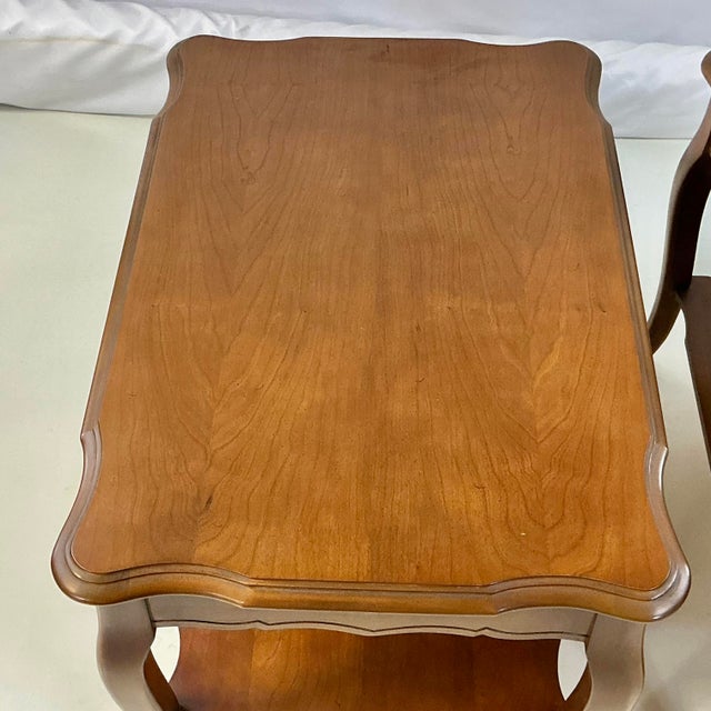 1950s Vintage Bassett French Provincial Maple 2-Tier Side Tables - A Pair. For Sale - Image 6 of 12