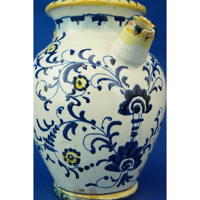 Antique Italian Renaissance Tuscan Majolica Pharmacy Jar, 1600s For Sale - Image 16 of 18