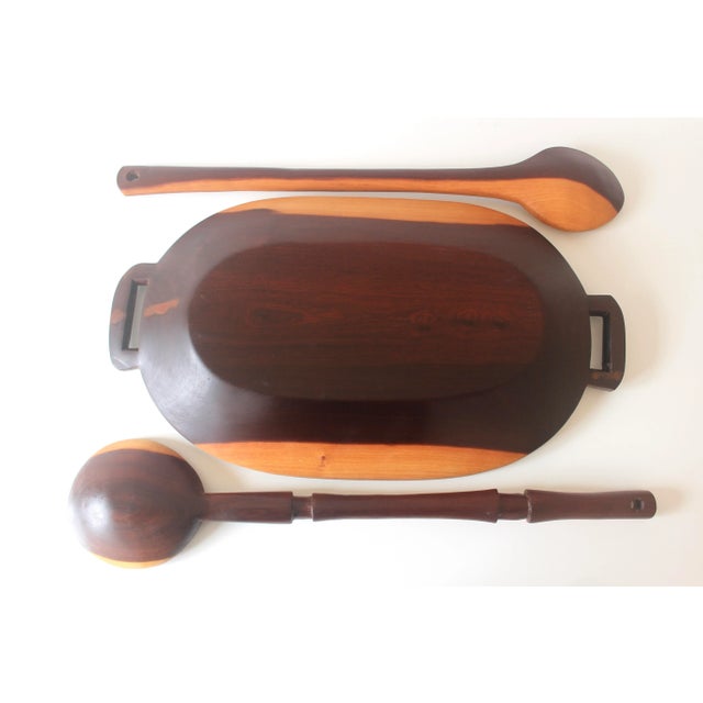 1970s Carved Exotic Wood Serving Dish With 2 Spoons Salad Bowl For Sale - Image 4 of 11
