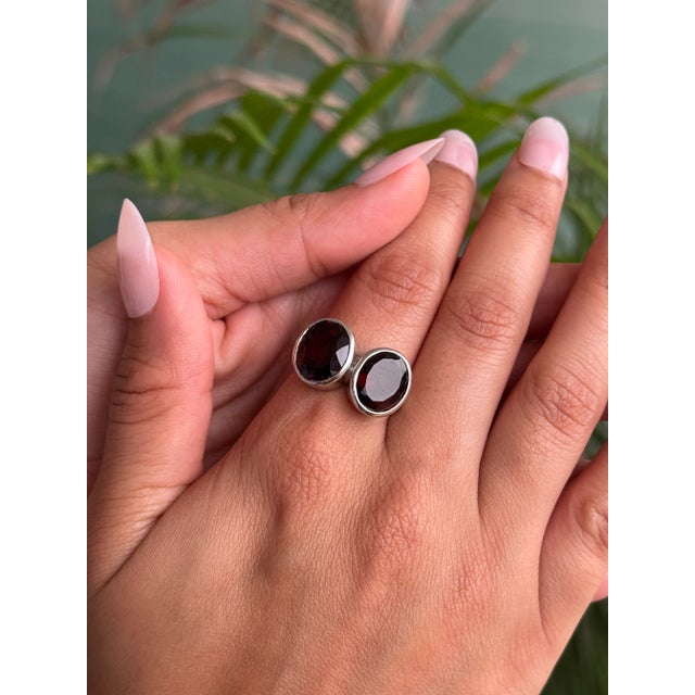 10.2 Carat Januaray Birthstone Twin Ring for Her Set in 925 Solid Silver - Size 6 For Sale - Image 6 of 12