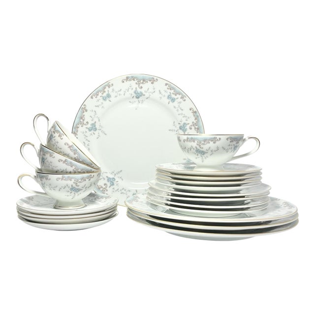 1990s Imperial “Seville” Porcelain Dinnerware Set, Service for 4 - 20-Piece For Sale
