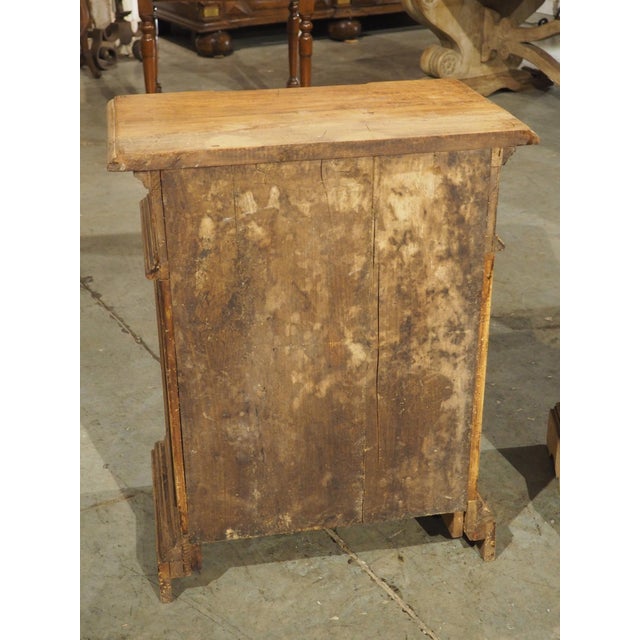 Pair of 19th Century Tuscan Walnut Nightstands For Sale - Image 10 of 18