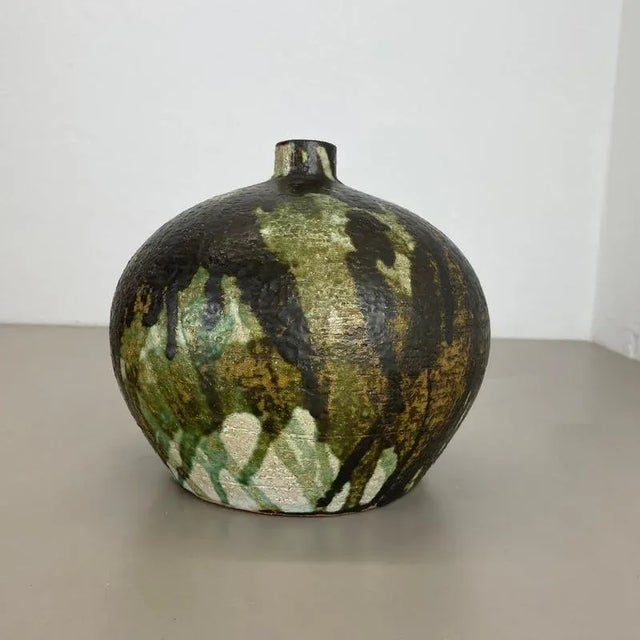 Abstract Ceramic Studio Pottery Vase from Gerhard Liebenthron, Germany, 1963 For Sale - Image 3 of 18