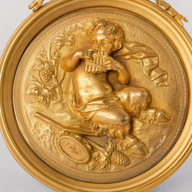 Pair of French Gilt Bronze Round Figural Wall Plaques, France, 19th Century For Sale - Image 9 of 11