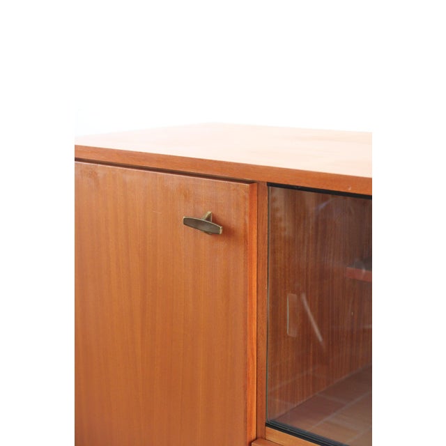 Teak Sideboard with Glazed Centre by Marcel Gascoin for Alveole, France, 1960s For Sale - Image 6 of 18