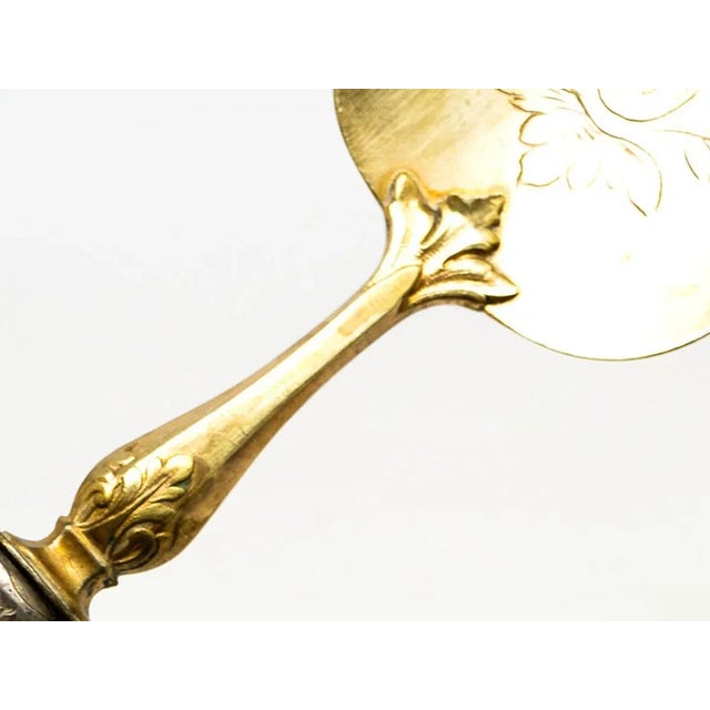 Eclectic Silver Plated Cake Shoulder, 1900s For Sale - Image 9 of 11