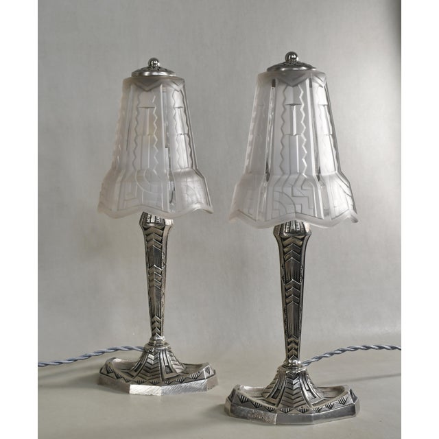 Art Deco Maynadier Pair of French Art Deco Stepped Geometric Table Lamps - 1930s For Sale - Image 3 of 14