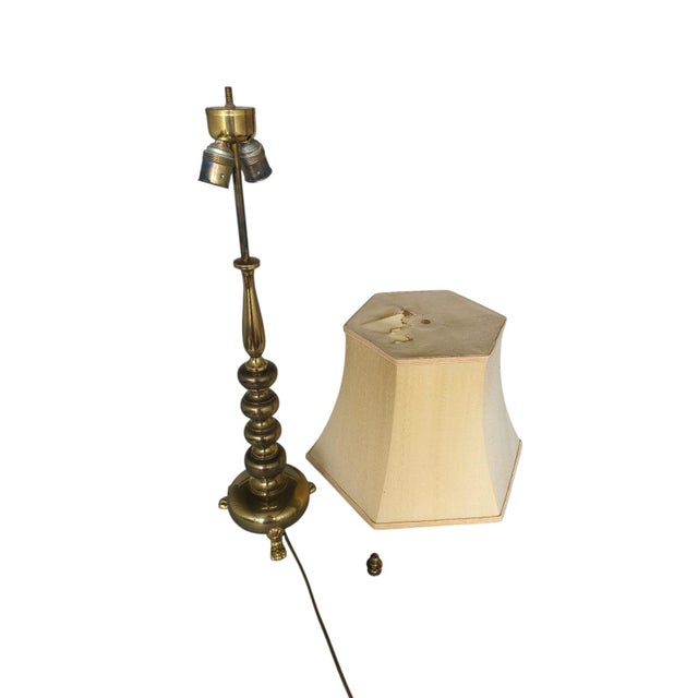 Brass Table Lamp with Lions Feet in the style of Stiffel, 1970s For Sale - Image 13 of 14