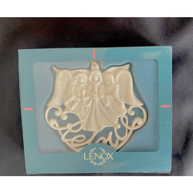 Vintage Lenox Ivory Porcelain "Rejoice" Singing Angels Christmas Ornament Excellent Condition For Sale In Denver - Image 6 of 10