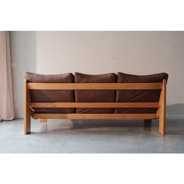 Brown Vintage Three-Seater Sofa in Elm and Leather from Maison Regain, 1970s For Sale - Image 8 of 14