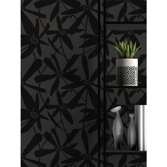 Non-woven fiber-based material with a smooth satin finish. We use the latest digital technology providing the highest...