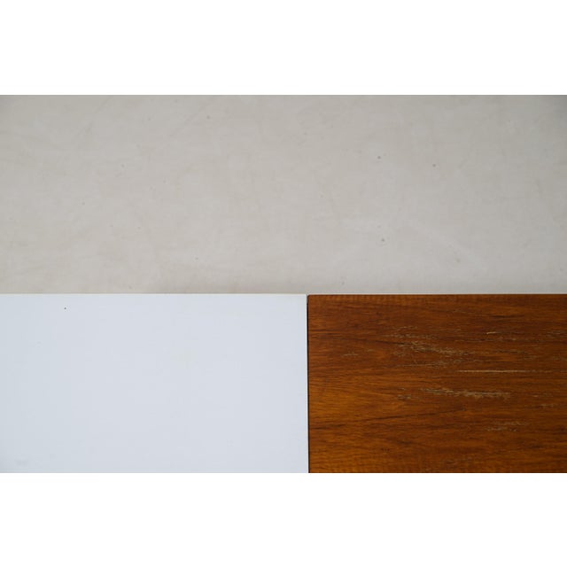 1960s Modernist Minimalist Two-Color Coffee Table, 1960s For Sale - Image 5 of 10
