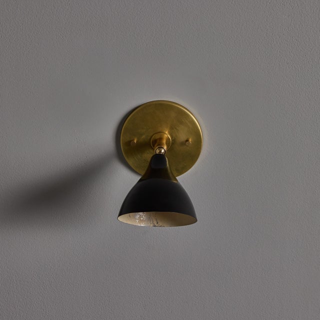 1960s Gino Sarfatti Model #26b Black and Brass Wall Lamp for Arteluce For Sale - Image 15 of 18