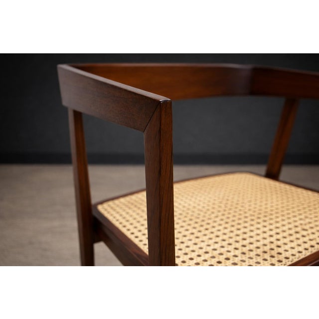 1960s Pair of Brazilian Modern Armchairs in Rosewood and Cane, Joaquim Tenreiro, 1950s For Sale - Image 5 of 14