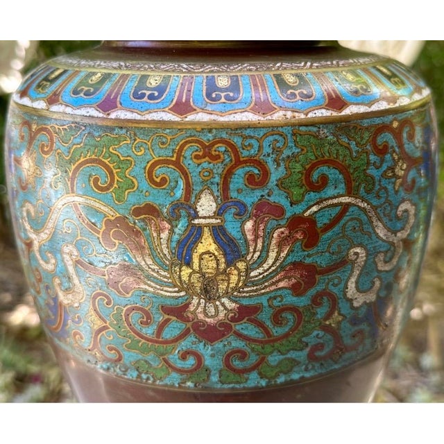 Late 18th Century 18th Century Chinese Cloisonné Bronze Vase With Lotus Flower Motif For Sale - Image 5 of 18
