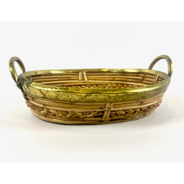 Italian Rattan and Brass Basket Centerpiece, 1960s, in Very Good conditions. Designed 1960 to 1969