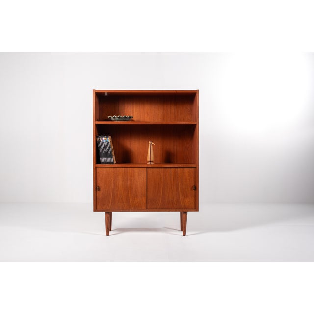 Mid-Century Danish Teak Bookcase with Sliding Doors from Sejling Skabe, 1960s For Sale - Image 16 of 16