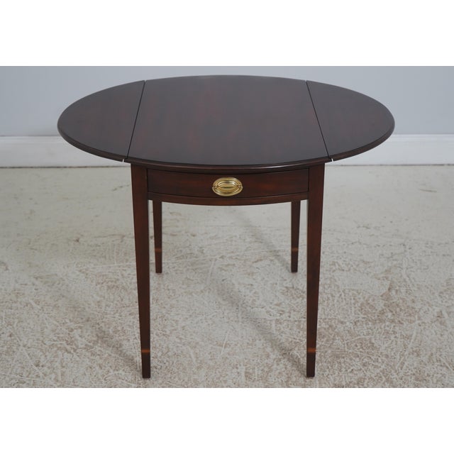 Traditional Henkel Harris Mahogany Dropleaf Pembroke Table For Sale - Image 3 of 18