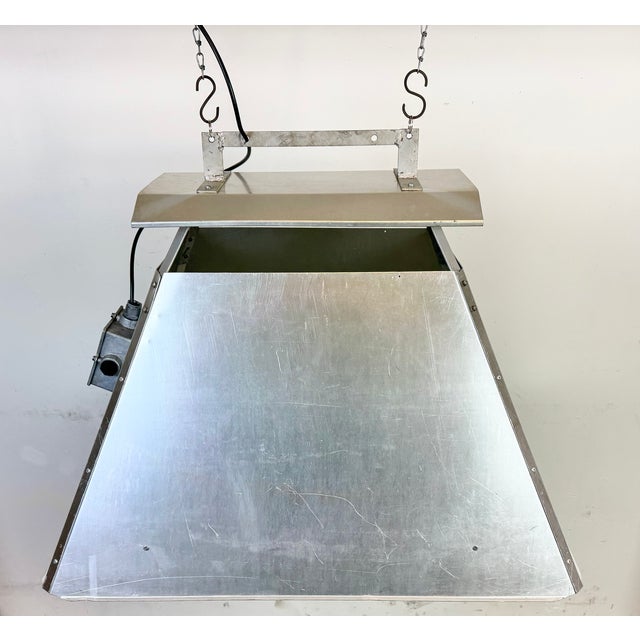 Silver Large Industrial Factory Pendant Lamp in Silver from Elektrosvit, 1970s For Sale - Image 8 of 18