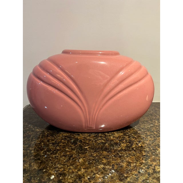 Mauve 1980s Art Deco Style Mauve Pink Vase For Sale - Image 8 of 8