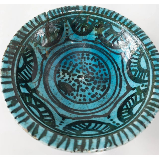 Traditional Early Persian or Middle Eastern Kashan or Raqqa Pottery Bowl For Sale - Image 3 of 11