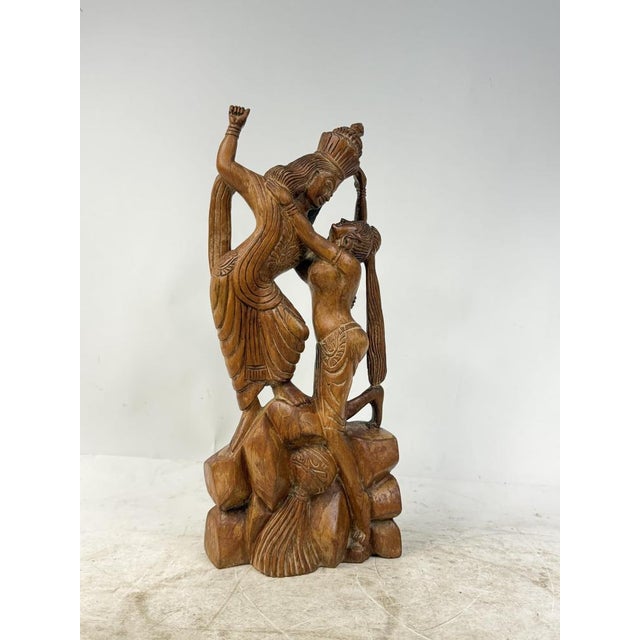 Beautiful hand-carved oriental wooden sculpture. An excellent decorative object.
