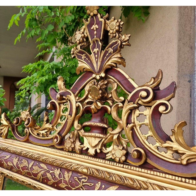 Gold Venetian Lacquered and Gilded Mirror with Friezes, 1850s For Sale - Image 8 of 10