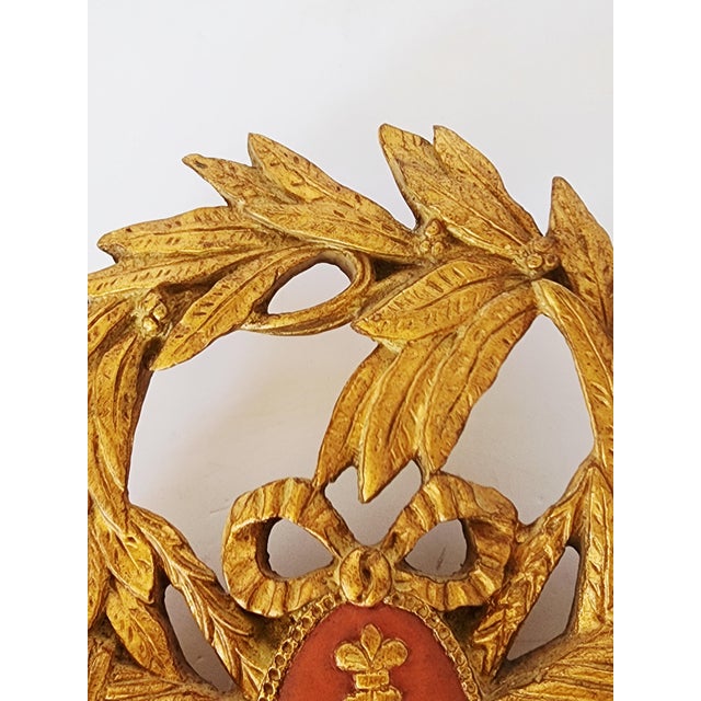 Gold Carver's Guild Fleur-De-Lis Giltwood Painted Mirror For Sale - Image 8 of 15