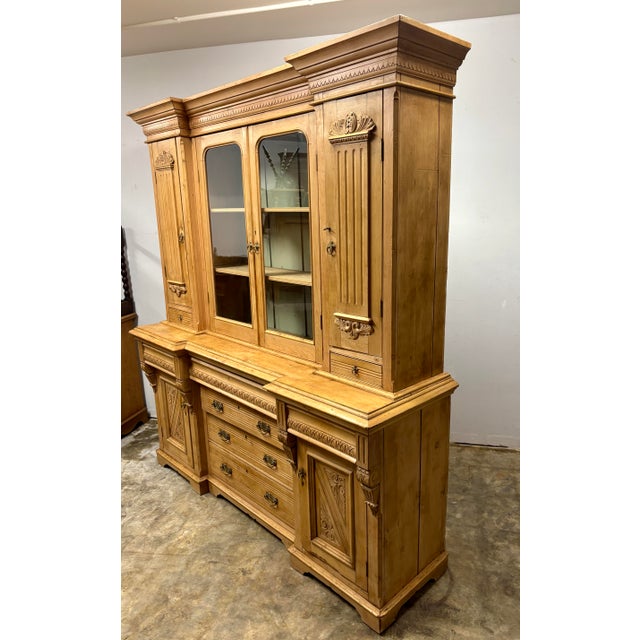 19th Century English Pine Dresser For Sale In Naples, FL - Image 6 of 8