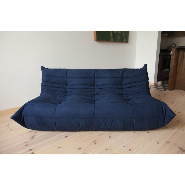 Blue Blue Microfiber Togo Lounge Chair with Pouf and Three-Seat Sofa by Michel Ducaroy for Ligne Roset, 1970, Set of 3 For Sale - Image 8 of 12