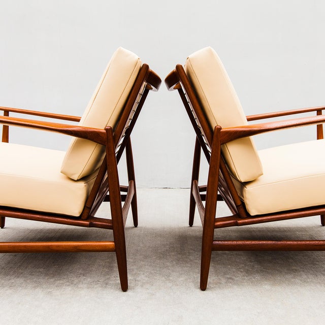 Vintage Danish "Spear" Lounge Chairs in Teak by Kofod-Larsen for Selig For Sale In Los Angeles - Image 6 of 18