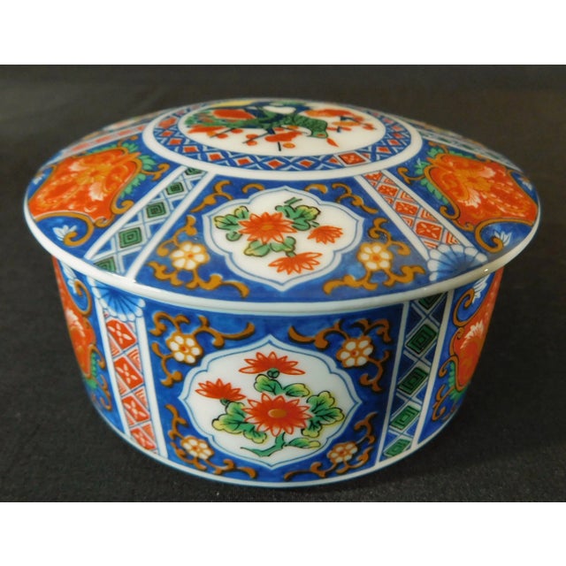 Vintage Chinese Hand Painted Red & Blue Peacock Floral Round Porcelain Trinket Dresser Box For Sale In West Palm - Image 6 of 9