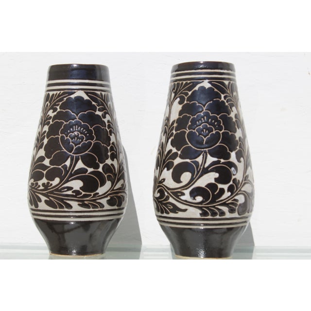 Chocolate Pair of }Asian Mid 20th Century Vases For Sale - Image 8 of 8