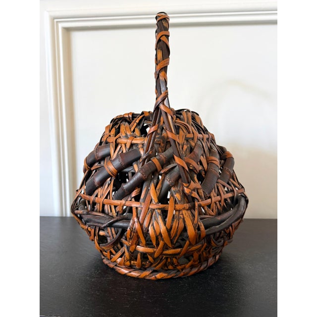 Brown Antique Japanese Smoked Bamboo Basket Ikebana Mingei For Sale - Image 8 of 18