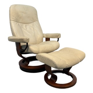 Mid 20th Century "Stressless" Leather Recliner and Matching Ottoman by j.e Ekornes For Sale